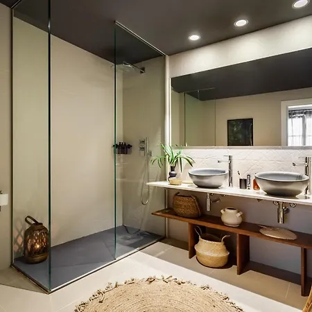 Sumbawa - 2 Bedrooms In Eixample Dreta Apartment Barcelona