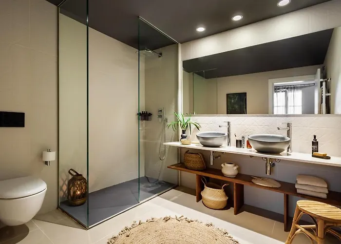 Sumbawa - 2 Bedrooms In Eixample Dreta شقة برشلونة